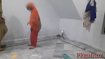 Village Girl From India Engages In Sexual Activity With Her Boyfriend
