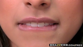 Η Layla Rose Και Η Mercedez Σε Μια Φλογερή Συνάντηση Στη Σειρά Brazzers' Hot And Mean