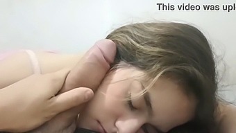 I Seduce My Stepsister With My Moves And Have Passionate Sex With Her