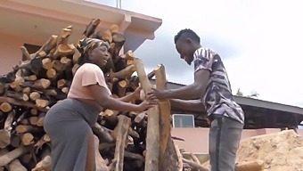 Freshly Arrived Ebony Babes Show Off Their Big Butts